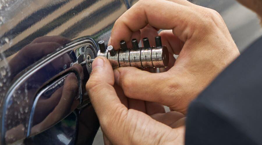 Professional residential roofers in Bath, SD